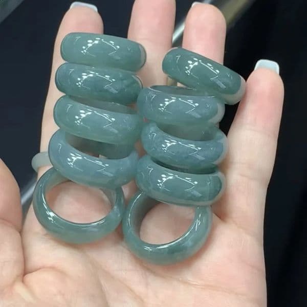 Natural A-grade jadeite ring with good translucency fine texture and beautiful color 260605