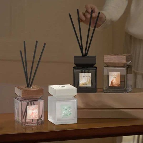 2026 New Reed Diffuser Flameless 200Ml Aromatherapy Essential Oil For Home Car Air Freshener Long Lasting Fragrance Room Decor L2606061 Free
