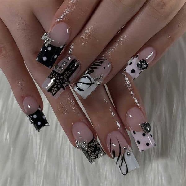 Medium Dark 24PCS Square Y2k False Nails Black Lace Cross French Polka Dot Press on Nails 3D Metallic Silver Bow Heart Nail Tips.R260606