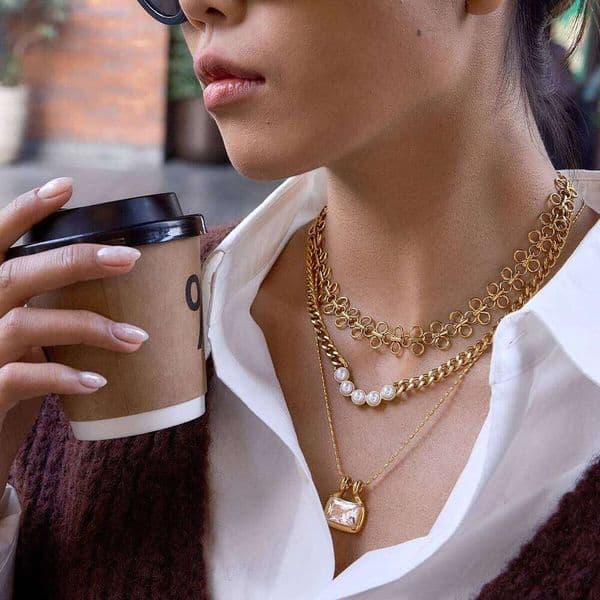 Uworld Classic Square Zircon Geometric Pendant With Rice Bead Chain Necklace For Women 18K Gold Plated Stainless Steel Necklaces