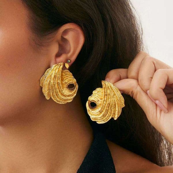 Ingemark Fashion Vintage Irregular Pleated Stud Simple Elegant Gold Color Piercing Earrings Banquet Wedding Jewelry