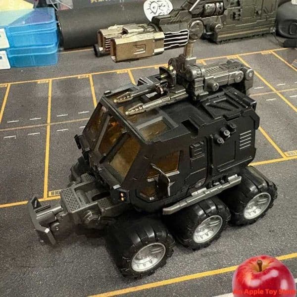 Original TAKARA TOMY TM10 Diaclone Tactical Transport Vehicles Tactical Carrier Black PVC Action Anime Model Toys Gift L260606PPV3