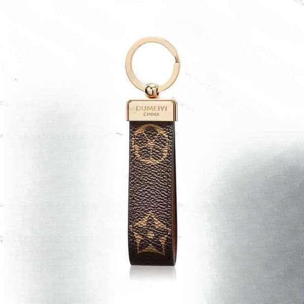 keychain Keychain Classic Exquisite Designer Car Keyring Zinc Alloy Letter Unisex Lanyard Gold Black Metal Small Jewelry key chain
