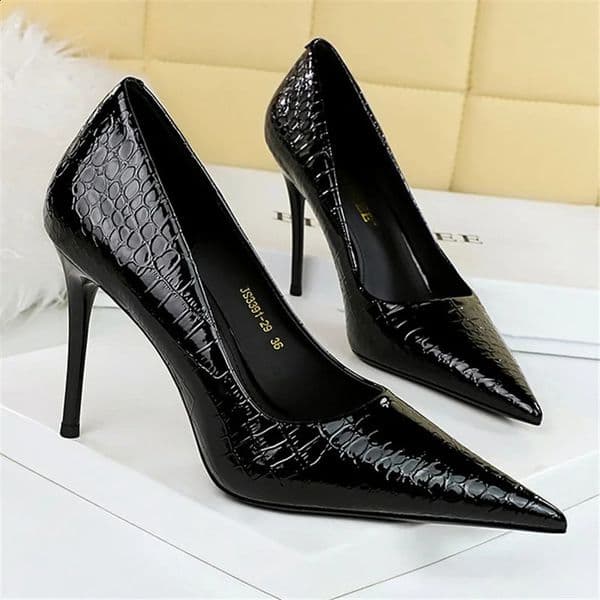 Women 10cm High Heels Stiletto Pumps Pointed Toe Green Nude Heels Office Lady Serpentine Patent Leather Wedding Party Prom Shoes 260604