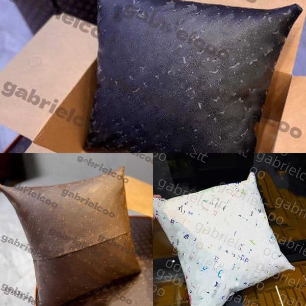 Case Pillow Luxury Designer Cover Signage Top Quality PU Material Classic Pattern 40 40 cm For Home Decoration Throw Pillowcase Y260608