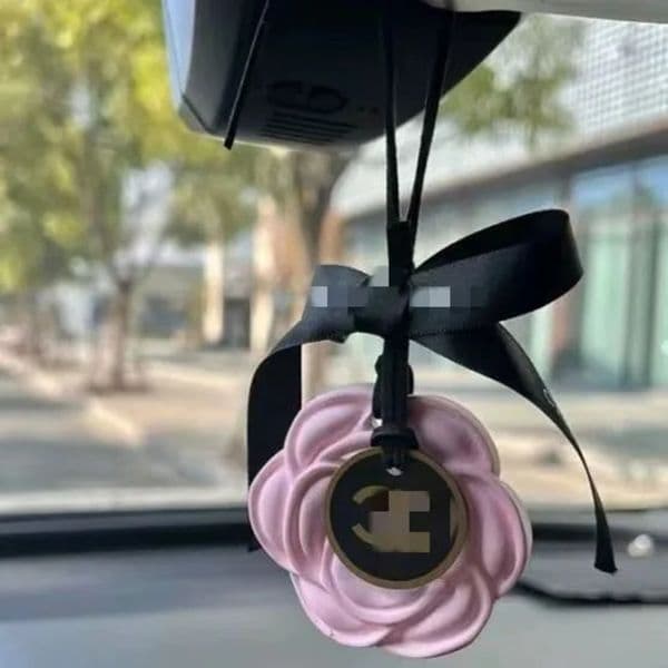 2026 New Car perfume Aromatherapy Household Camellia Plaster Pendant Lasting Wardrobe Homemade Incense Flakes cologne Gift Free Shipping 22