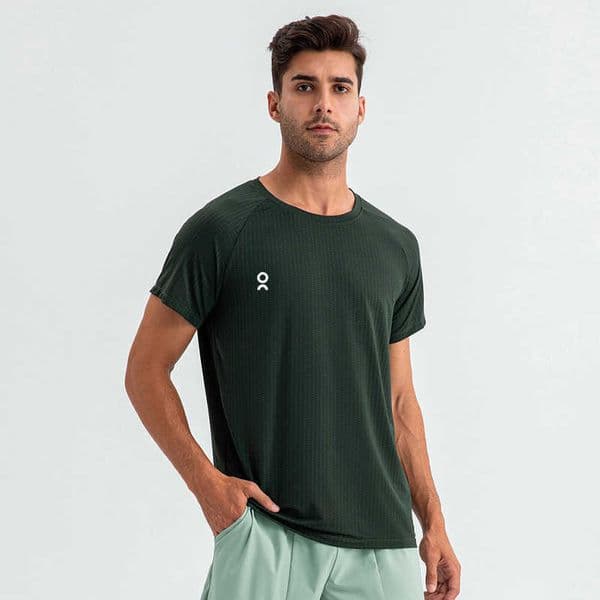 summer cool Mens quick dryloose fit fitness suit short sleeved breathable sweat wickround neck casual runnsports top