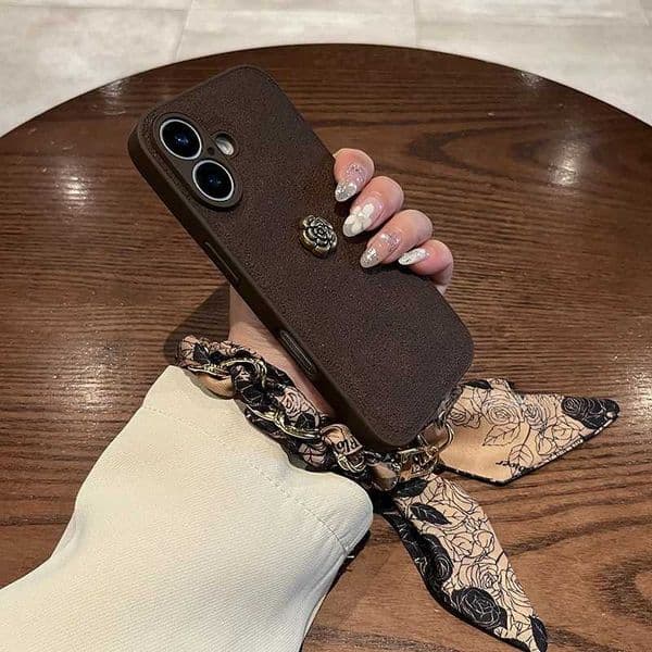Luxury Phone Case For iPhone17 15 14 13 12 16 Prax With Chain Lens Protective High Quality lia Cover For iPhone 17 Prax J260609