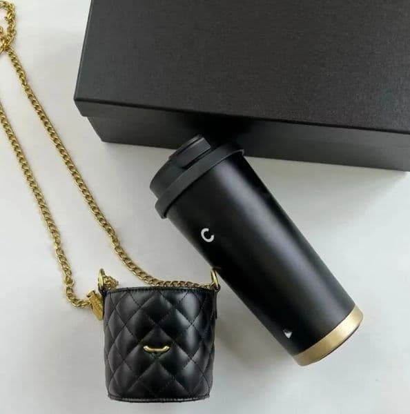 Tumblers Designer Water Bottle Fashion Full perfume Diamond Insulated Car Cup With Straws And Bags cologne Classic Logo Printed Handy School Tumbler Coffee