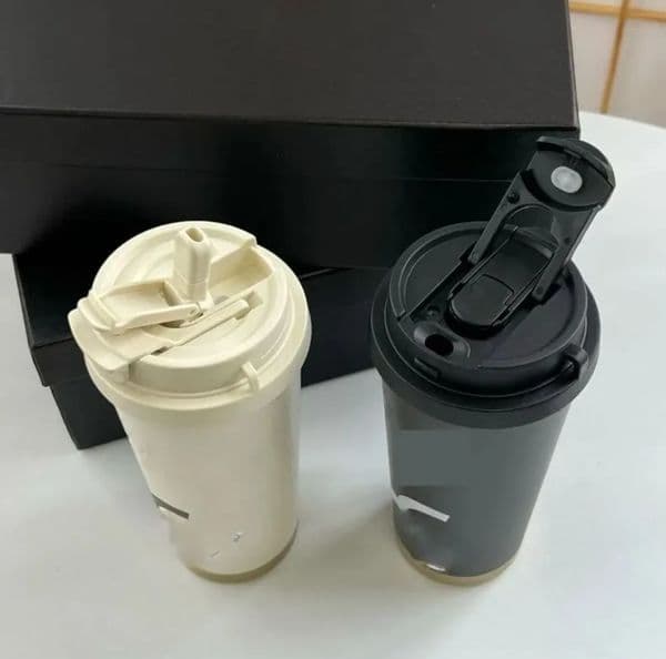 Premium Water Bottle Shining Rhinestone Vacuum Cup with Lids and Packs Classic Icon Printed Hot Drink Handy Cup Home Tumbler Coffee Cup Gift Box