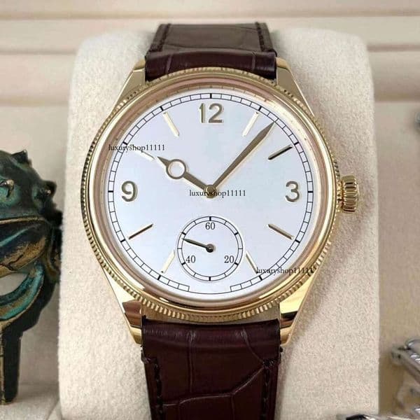 High-Quality Automatic Movement Watch, 39mm Diameter, Transparent Case Back, Elegant Timepiece for Men