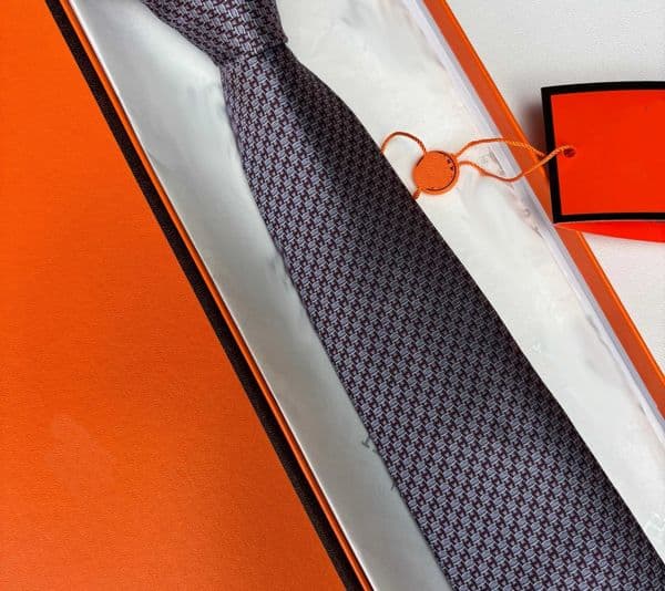 2026 new Men's tie, brand tie, 100% silk, jacquard design, men's fashionable tie, letter print, luxurious Neck Ties, boxed packaging m188