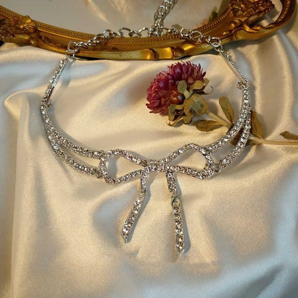 for Full Rhinestone Bow-knot Necklace Women 2024 New Design Romantic Wedding Butterfly Pendant Clavicle Chain Jewelry NecklaceR260610