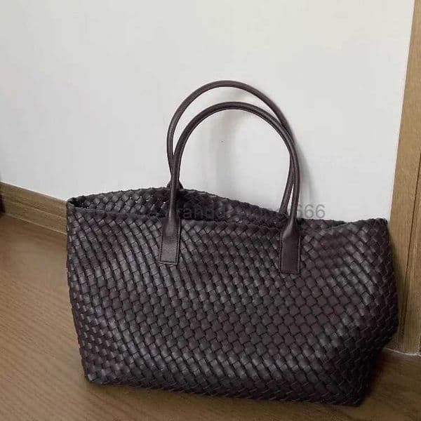 Niche Design Fashion Large Bag Winter New Simple Large Capacity Woven Bag Handheld Tote Bag Shoulder Bag purses_designer4W89