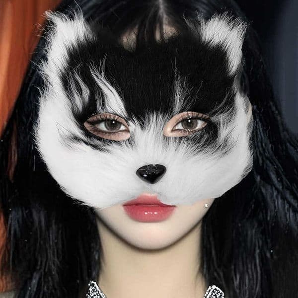 Halloween Half Face Mask Realistic Catwoman Plush Masquerade Party Cosplay Sexy Little Cat Mask Performance Prop L260611