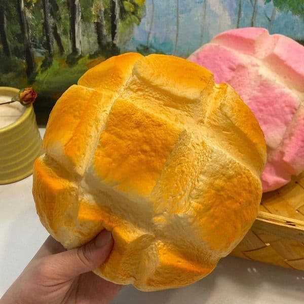 High Quality Slow Rising Squishy Bread Oversized Pineapple Bun Stress Relief Toy Prank Decoration Unique Birthday GiftT260611
