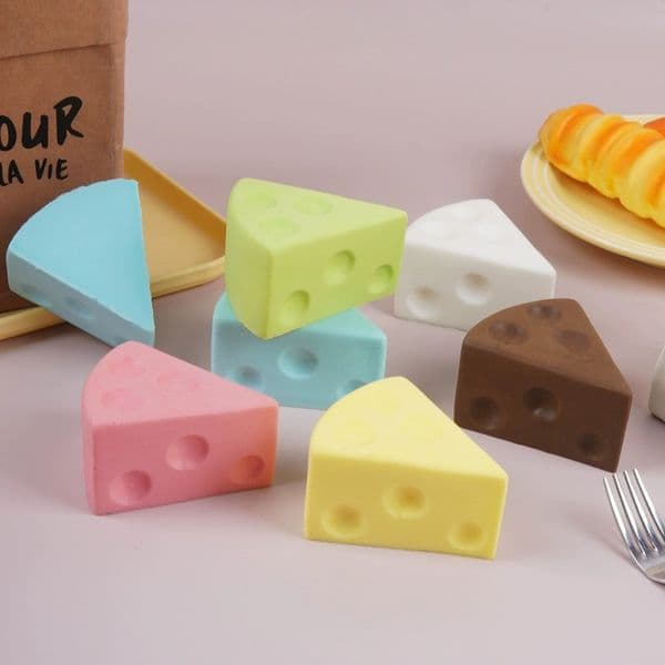 PU slow rebound simulation cheese kneading and decompression tool with soft and wet texture, triangular cheese venting toy-VF