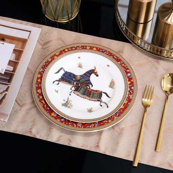 Oriental horse, golden thin edge, European-style household ceramic vegetable plate, western plate, coffee cup plate, steak plate, floral horse tableware, breakfast plate,