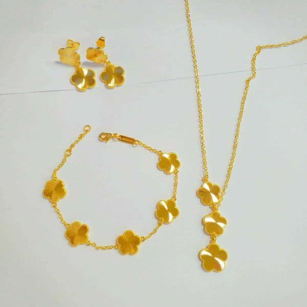 Shiny New Brass Glossy Gilded Metal Jewelry Set Plant Five Flower /Necklace/Earrings Womens Gift C2606101