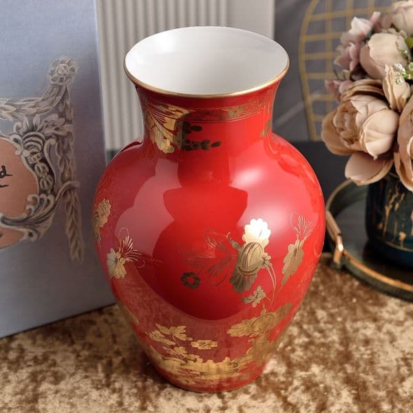 Vintage Red & Gold Floral Print Ceramic Vase, Gold Trim Decorative Flower Vase for Home Living Room Table, Anniversary Wedding Housewarming Souvenir Present