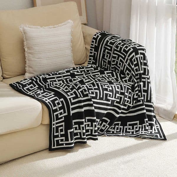 Knitted Nordic Blanket Travel Blanket Striped Bed Black Sofa Throw Rug with Tassels Vintage Summer Air Condition Blankets D260612