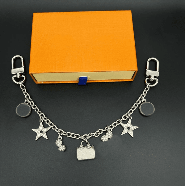 Luxury Letter metal Diamond Star Flower Chain Designer Keychains Bag Charm for Women Classic Gold Sliver Keychain Bag Pendant Accessories gift