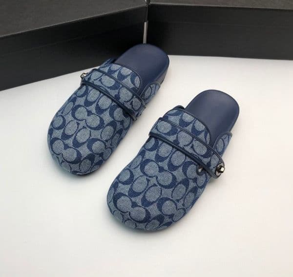Designers Clogs Luxury Slippers Slide Women Ladies Rubber Hollow Platform Sandals Flip Flops Scuffs Lovely Sunny Beach Shoes