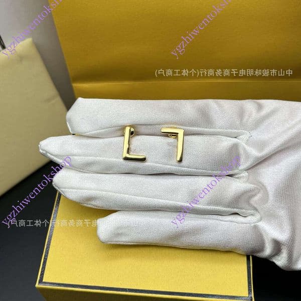 ff fendes earrings designer for women Smooth Surface Gold Letter F Asymmetric Stud For Women Simple And Compact Sier Needle Earrings