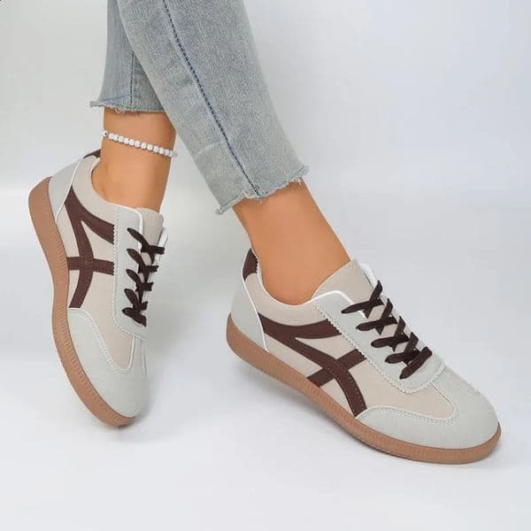 Large Size Womens Running Shoes Fashionable Retro Casual AllMatch Flat Bottom Sports Sneakers Autumn Season White 260615