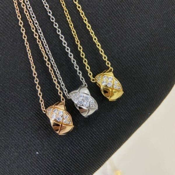 Luxury Casual Jewelry Necklace Collar Chain with Full Diamonds and Diamond Grid Versatile Peony Necklace Collar Chain