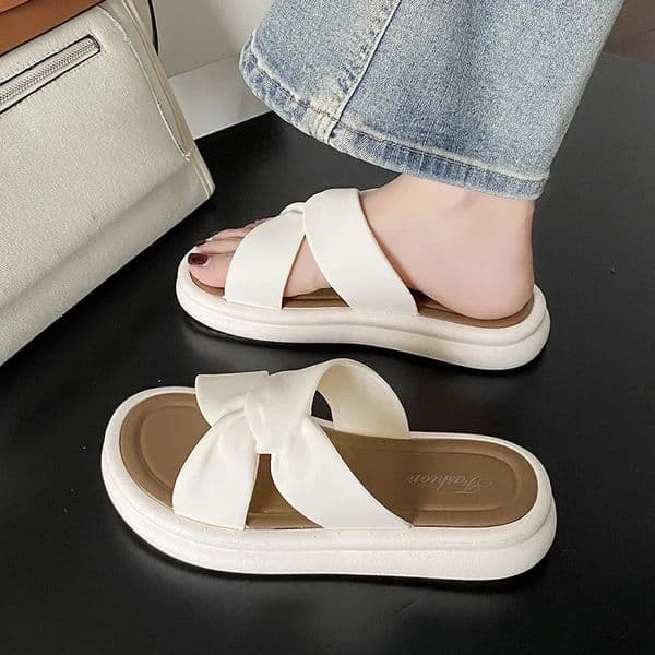 Fashionable Summer Womens Slippers Pearl Casual Beach Shoes Indoor Anti-Slip Outerwear Home Use PVC Sole Female Footwear 260615