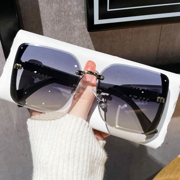 2026 New Designer Luxury Brand Brown M-type UV Resistant Sunglasses For Men And Women PC Style Sunshade Glasses For Street Photography Sunglasses