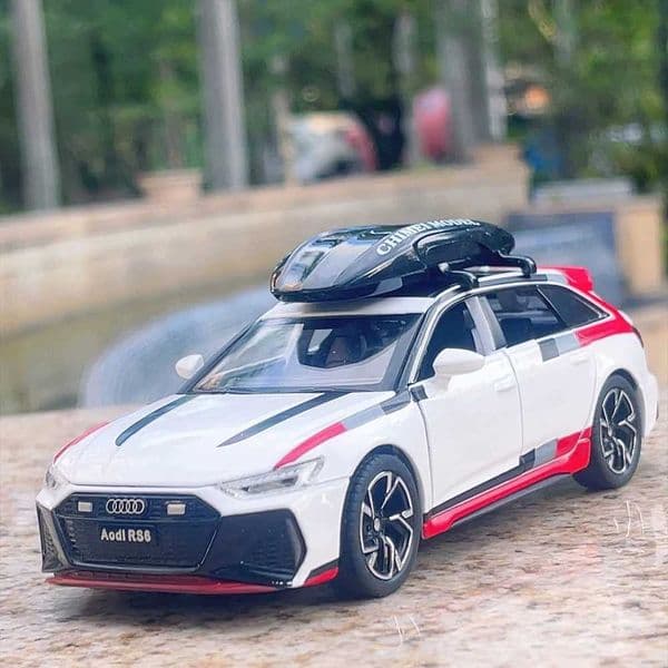 132 RS6 R8 V10 Plus Miniature Car Alloy Diecast Model Toy 6 Doors Opened Sound Light Pull Back Vehice Models Kid Christmas Gift Y260617O17A