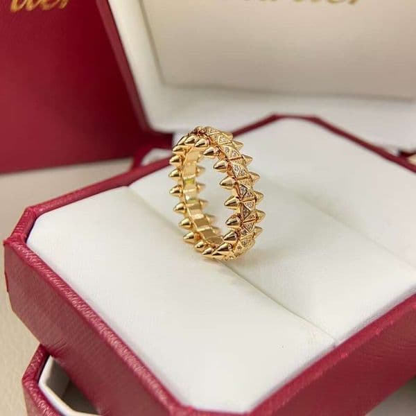 designer ring eartier love ring V Gold Inlaid Diamond Rivet Bullet Ring ThickPlated Fashion Ring For Men And Women Couples