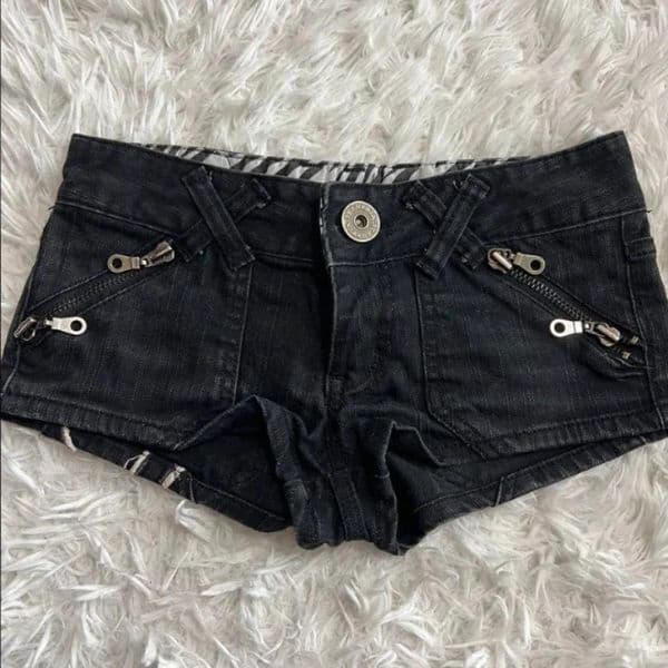 Hip hop fashion street clothing graphic printing style women black shorts ins y2k goth slim denim shorts 260616