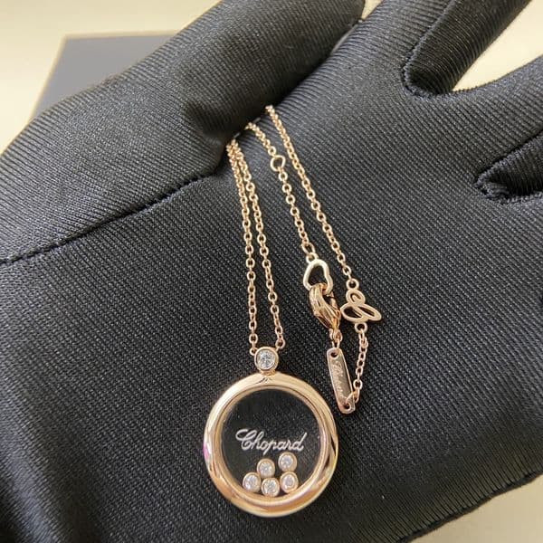 Designer Chopardlys Jewelery Xiaojia Necklace 4 New Model High-Quality Hollow Heart-Shaped Clasp Styles Full Stock