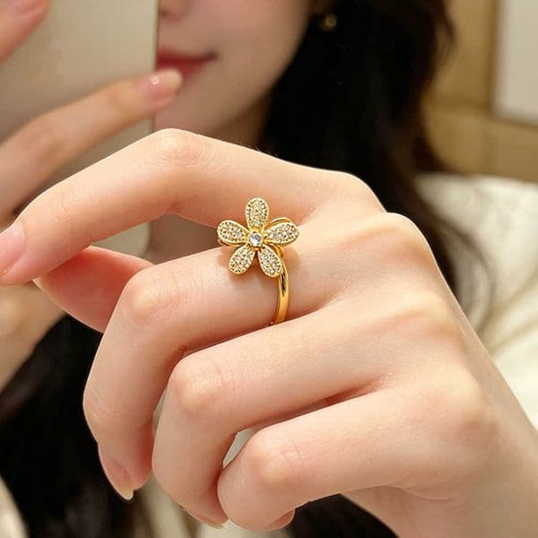 Cz Ring For Women Flower Delicate Floral Band For Bridal Shower Birthday Anniversary Celebrations Everyday OffJewelry Wear M260617
