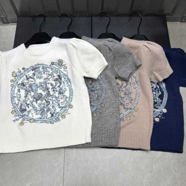 Designer's high-quality clothing early autumn new letter circle ribbon knitted short-sleeve round-neck pullover loose versatile womens sweater
