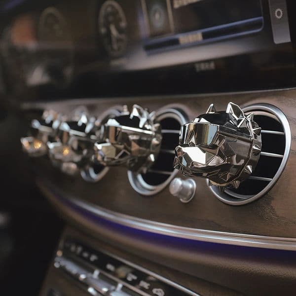 NO PERFUME Bulldog Air Freshener Car Perfume Car Decoration Auto Geur Clip Bulldog Fragrance Scent Parfum Voiture Car Diffuser 260618