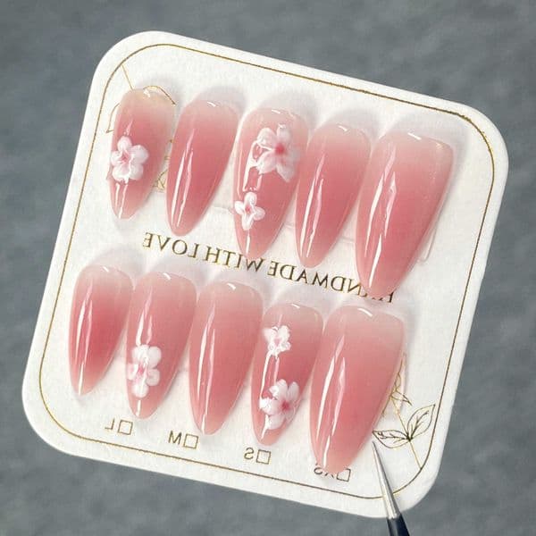 Sweet Handmade Press on Nails Pink Cat Eye False Nails Simple White Flowers Printed Korean Style Almond Shaped Fake Nail Tips M260621