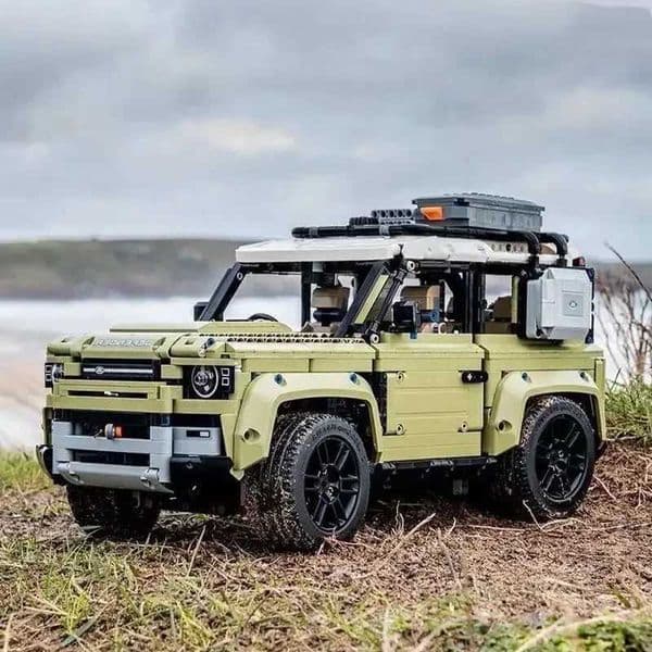 New 2026 2573Pcs Famous Car Land Supercar Riover Off-Road Defender Vehicle Model 42110 Building Blocks Bricks Toy Kids Adults Gift Designer L26