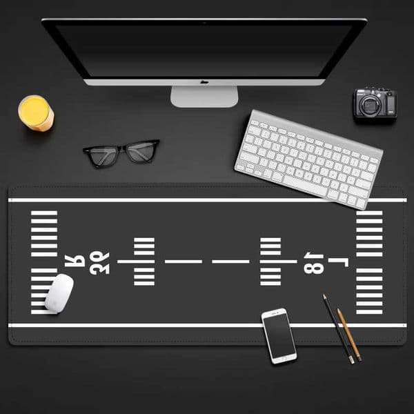 Runway Airport Desk Mat Mouse Pad Parking Apron Aviation Model Cushion Slide Large XXL Deskmat Leather Mousepad No Locked Edge D260622