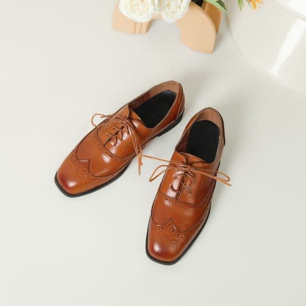 2024 New Women's Shoes Square Head Shallow Mouth Burnt Flower Hollow Lace Front Lace up Thick Heel Low Heel Women's Shoes