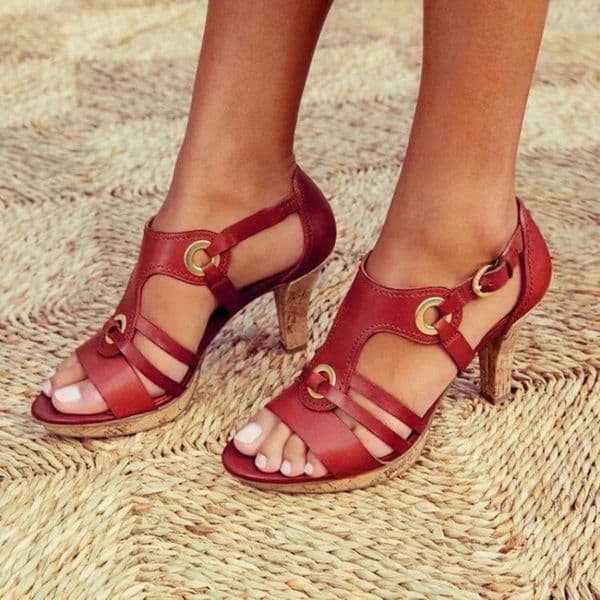Summer New Shoes Women Sandals with Metal Decoration High Thick Heels Round Toe Women Plus Size 43 Fashionable Platform Sandals