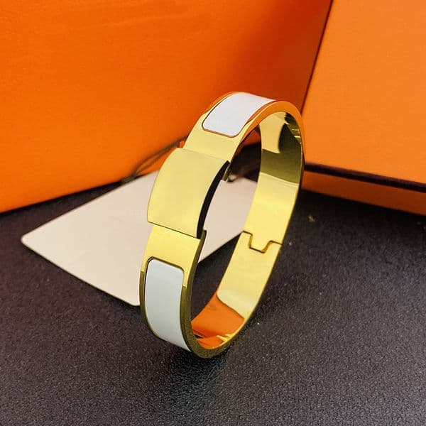 Classic designer bracelets women letter bracelet designer bangle 18k gold bracelet wide ladies designer jewelry size 17/19 None Remarks The default size is 17