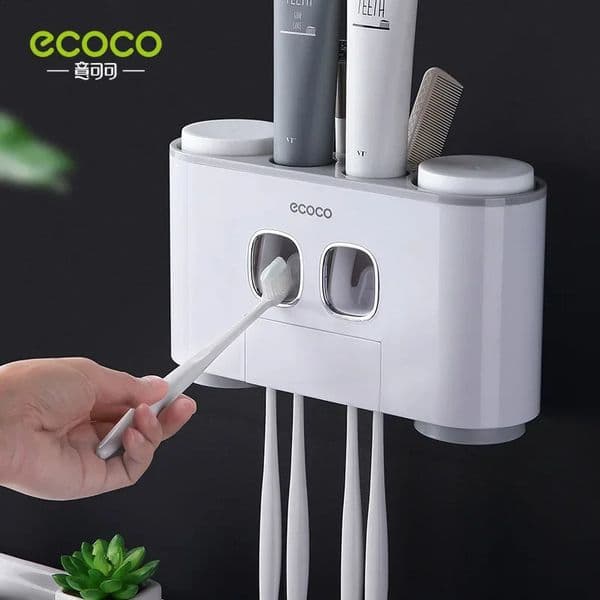 Non punched wall mounted toothbrush holder bathroom toothbrush and toothbrush holder oral rinse cup set 240903