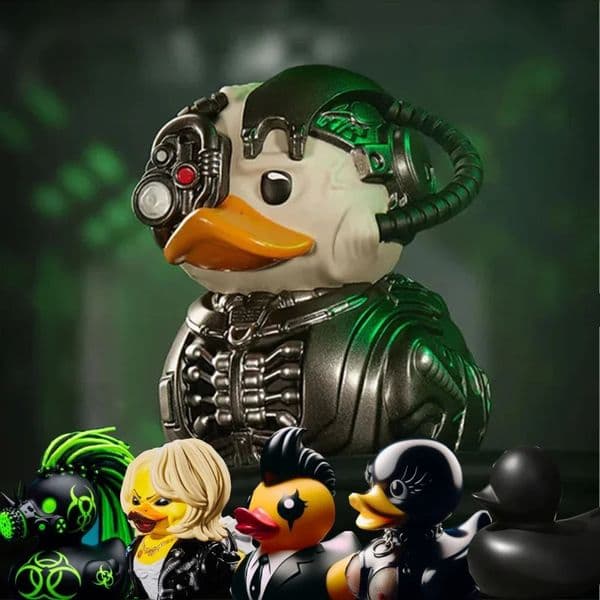 Punk Rock Resin DuckievilleDuck Decoration Cartoon Duck Statue Desktop Character Satan Gift 240903