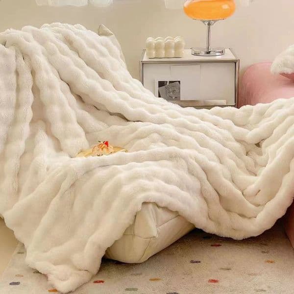 Winter faux fur plush blanket warm ultra soft blanket bedding sofa cover luxurious fluffy blanket bedding box 240909 Y260525
