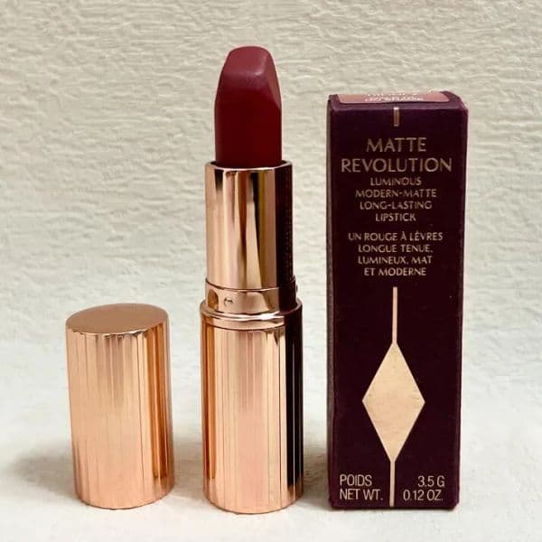 Lipstick Makeup Matte Revolution Walk of no Shame GRACEFULLY PINK 5 color Lipstick M I KISS VERY VICTORIA Lipstick Modern Matte Long-Lasting Lipsticks 3.5g