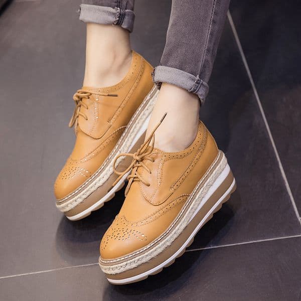 2025 new Loafers Women Leather Thick Heels Oxford Female Lace Up British Style Lady Formal Bullock Shoes Platform Espadrilles 239c
